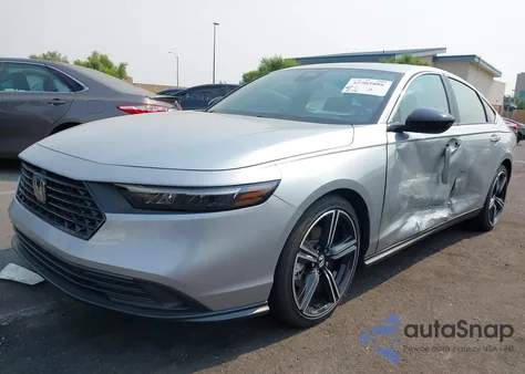 2024 Honda Accord Hybrid Sport z USA, uszkodzony, nr VIN 1HGCY2F54RA082313